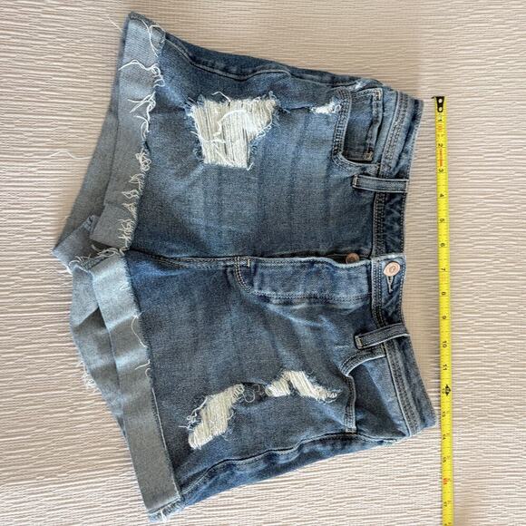 Hollister Ultra High Rise Mom Shorts Size 5/27 Distressed Denim Button Fly - Picture 6 of 7